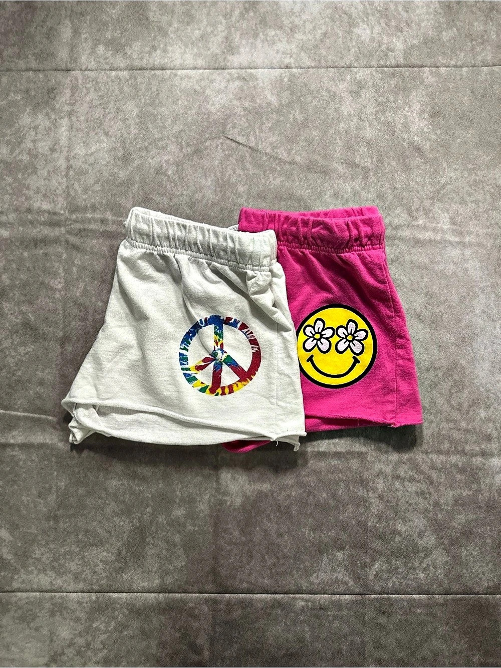 Girls Medium Pink & White Graphic Shorts Size Medium